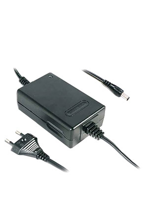 GC30E-0P1J, AC-DC адаптер 17Вт, с функцией зарядного устройства, вход 90...264В АС 47...63Гц/127...3